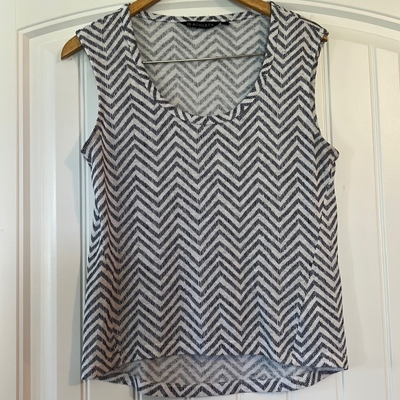 Athleta Tank Size Small - Picture 1 of 6